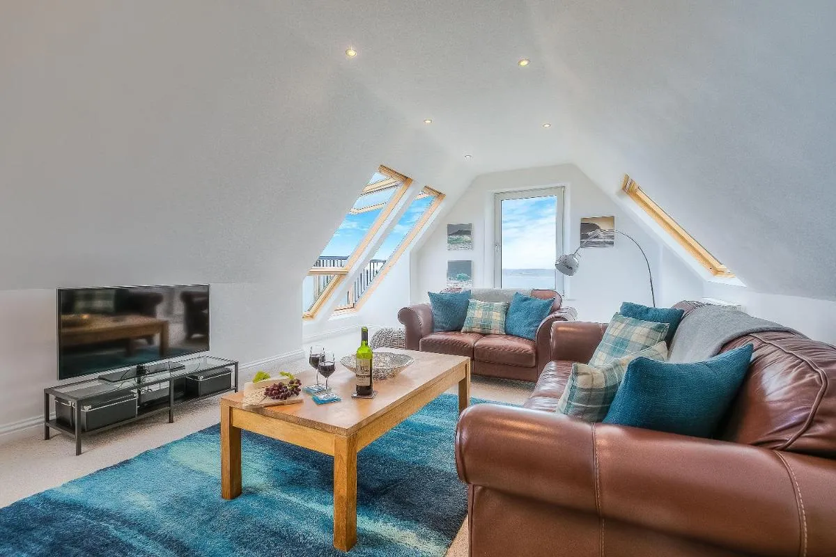 Image 4 of Trevail Penthouse