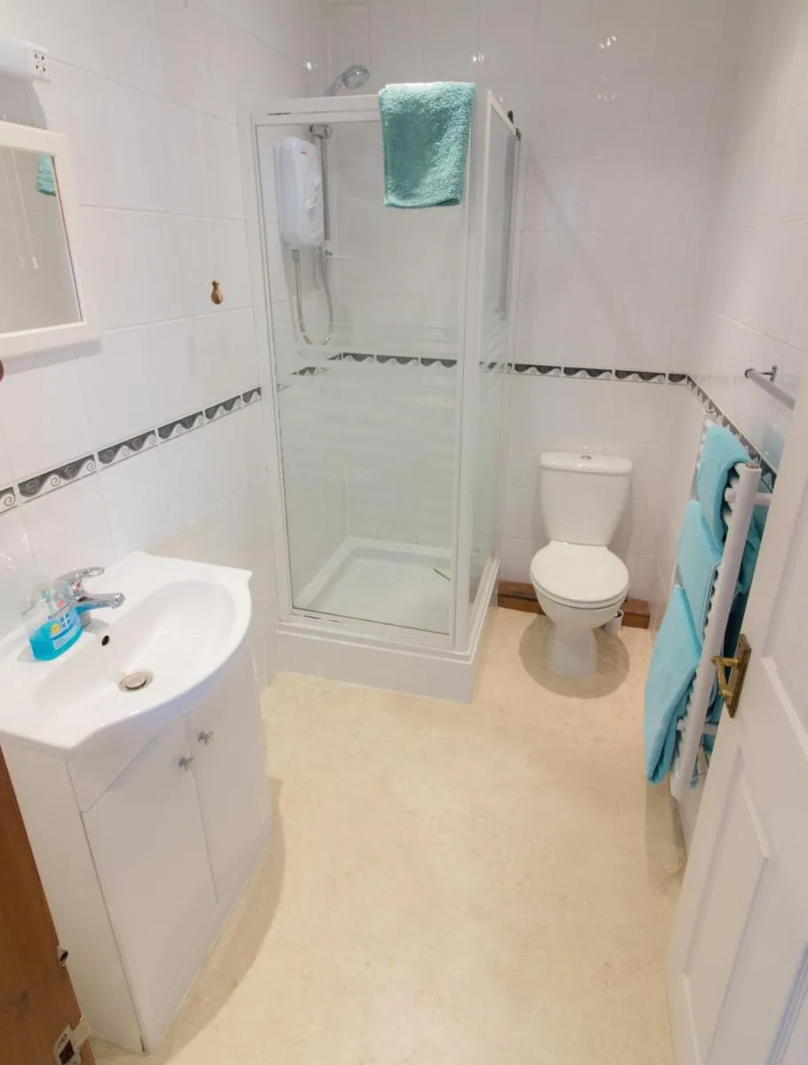 Image 3 of Utopia Apartments