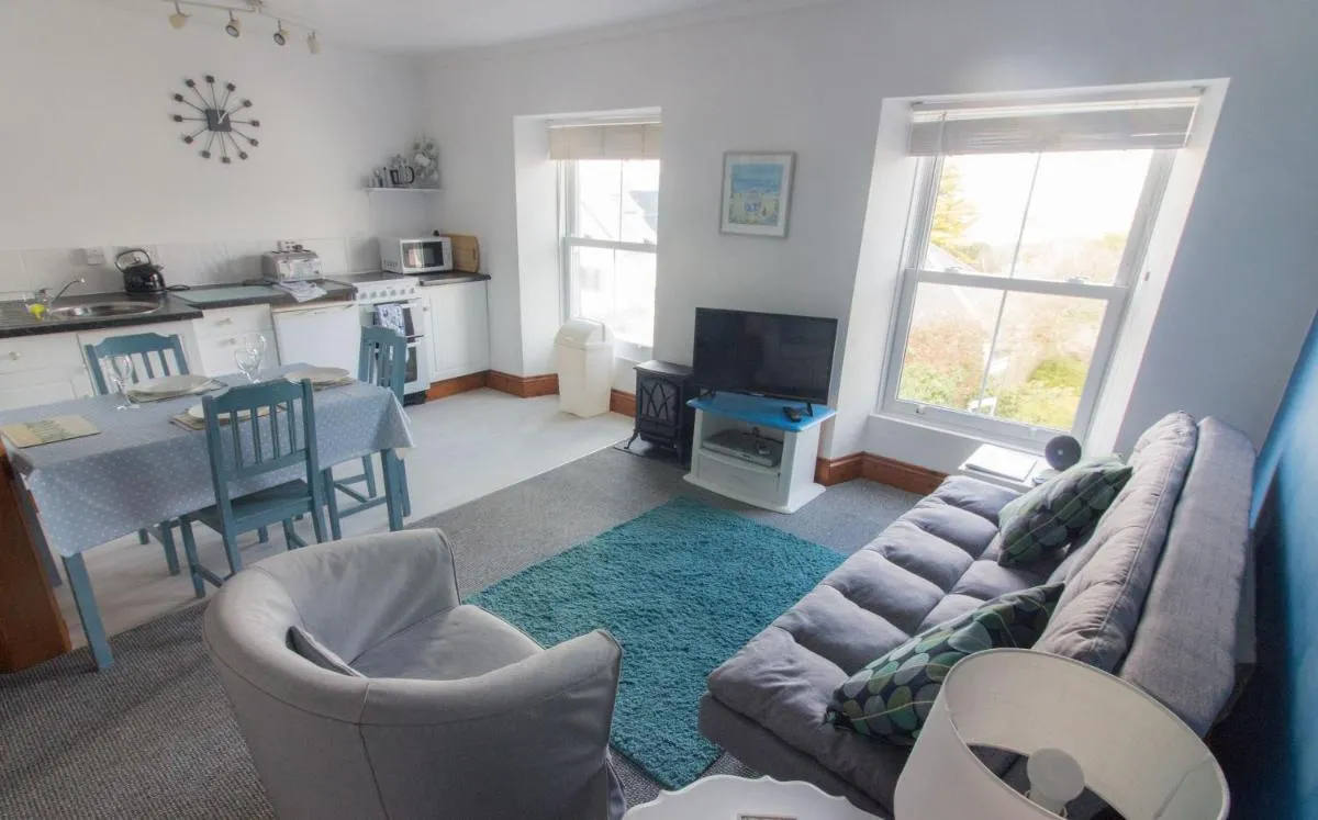 Image 2 of Utopia Apartments