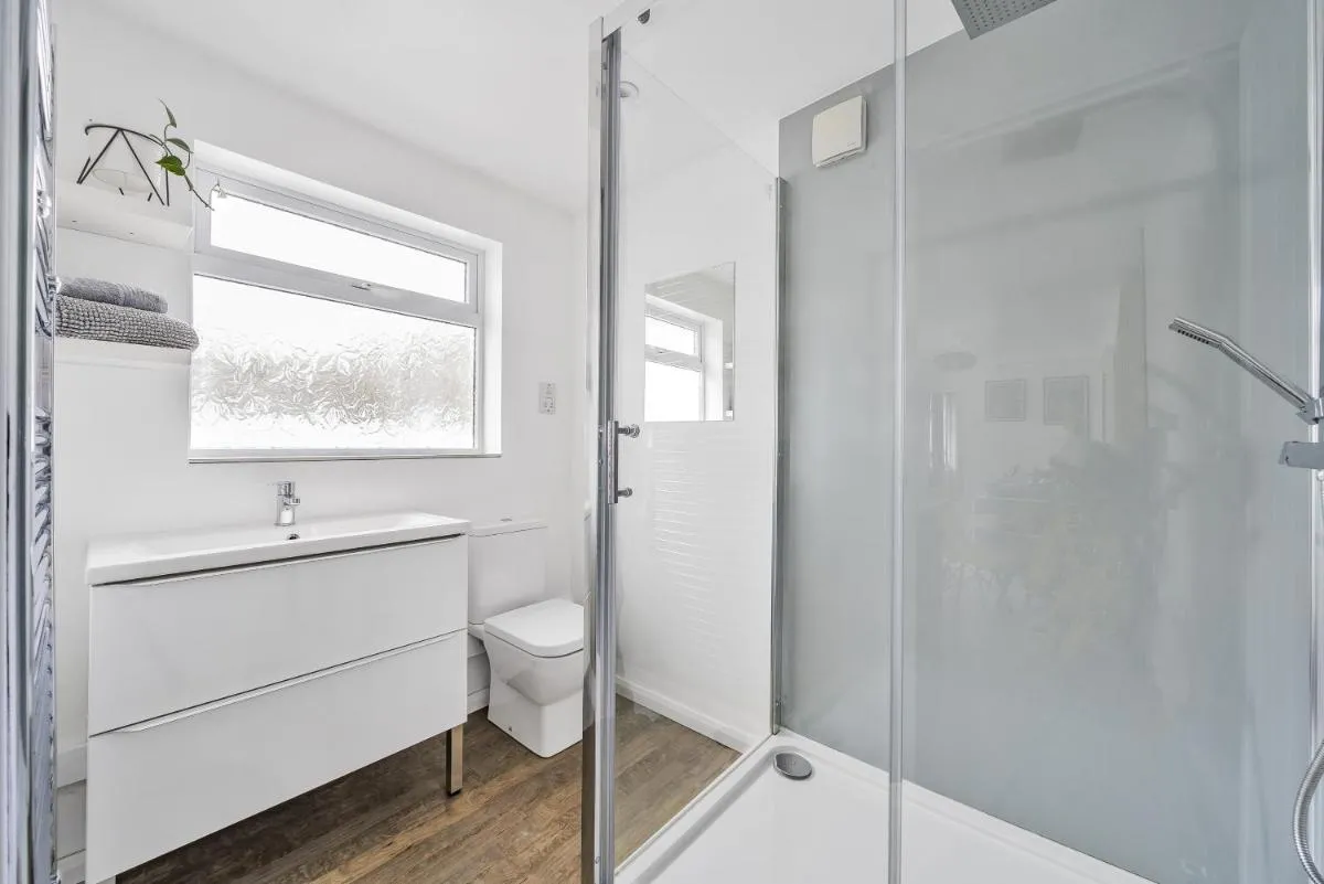 Image 2 of Waters Edge Holiday Home in Hayle, West Cornwall